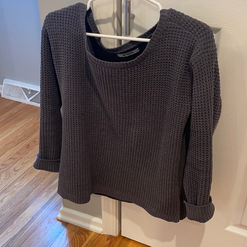 BB Dakota Barely Worn Sweater